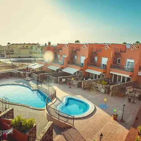 Cosy Townhouse In Costa Adeje Apartamento